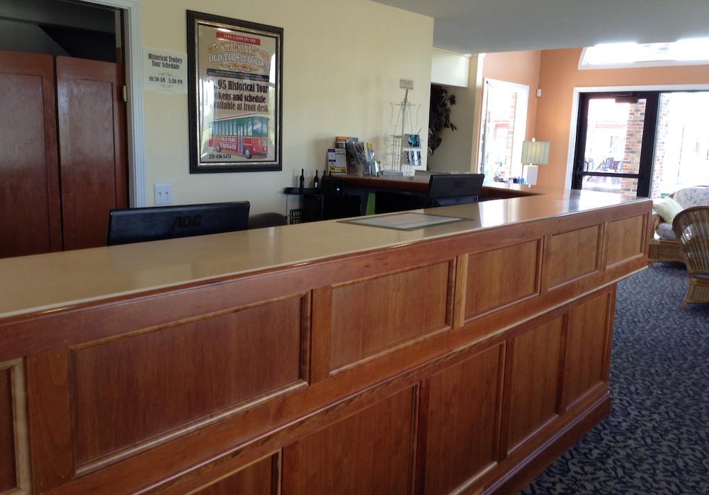 Days Inn By Wyndham Mackinaw City - Lakeview Exterior foto